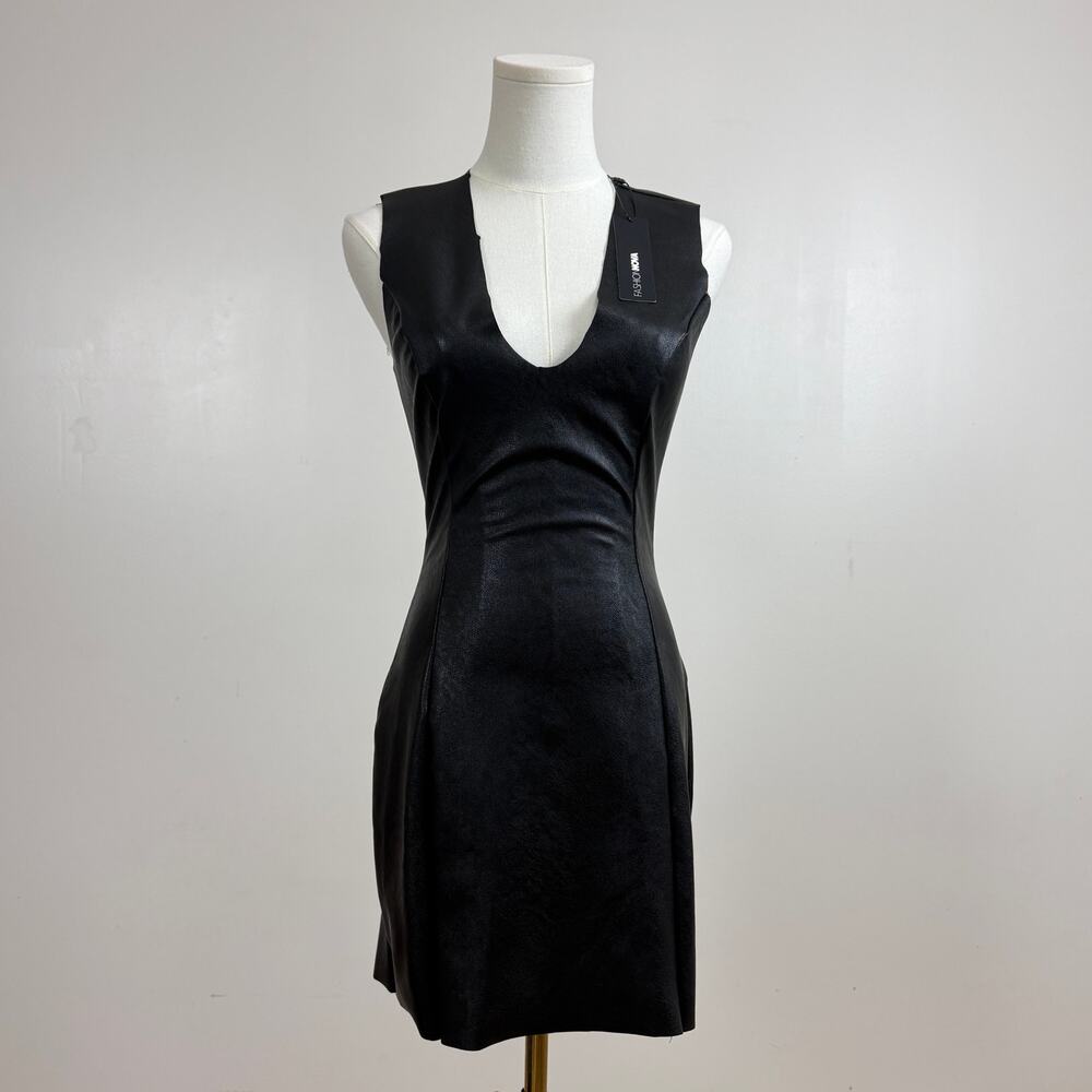 NWT Fashion Nova Faux Leather Sleeveless v neck Black Bodycon Dress Size Medium